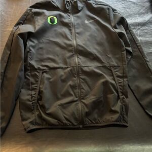 University of Oregon Nike Men's Black Windbreaker with Green Accent